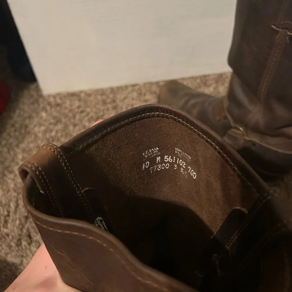 Women’s  Brown Leather Boots - Picture 4 of 4